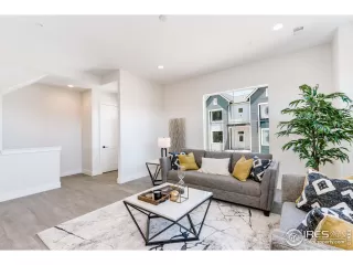 Photo #5: 922619 Listing 
