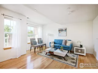 Photo #3: 922752 Listing