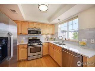 Photo #5: 922752 Listing