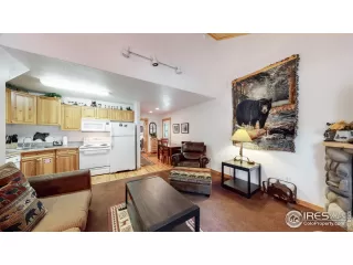 Photo #4: 922771 Listing