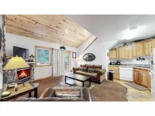 Photo #6: 922771 Listing