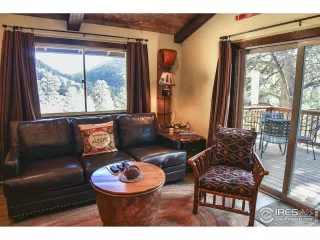 Photo #4: 922803 Listing