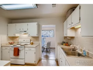 Photo #3: 922835 Listing 