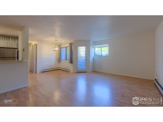 Photo #5: 922839 Listing 