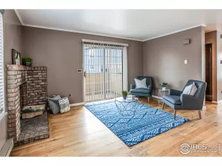 Photo #2: 922940 Listing