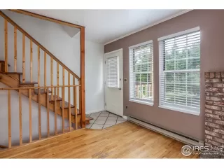 Photo #6: 922940 Listing