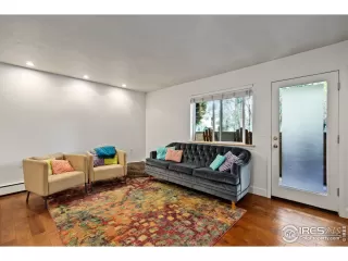 Photo #2: 922976 Listing