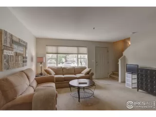 Photo #3: 922986 Listing