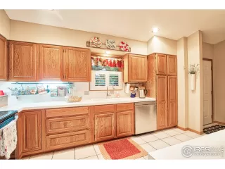 Photo #6: 922988 Listing