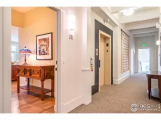 Photo #5: 923005 Listing 