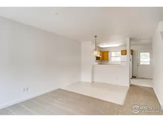 Photo #4: 923063 Listing 
