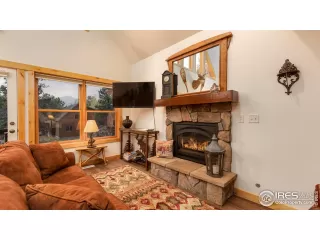 Photo #4: 923090 Listing