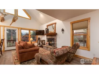 Photo #6: 923090 Listing