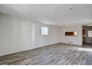 Photo #5: 9230945 Listing