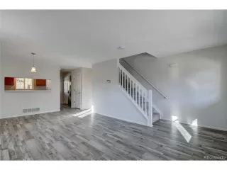 Photo #6: 9230945 Listing