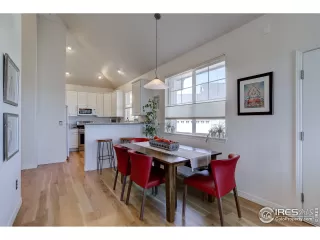 Photo #6: 923119 Listing