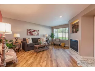 Photo #6: 923137 Listing