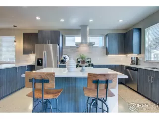 Photo #6: 923139 Listing