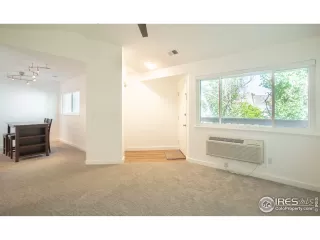 Photo #4: 923221 Listing 