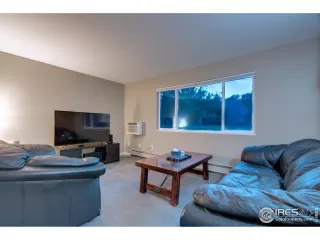 Photo #5: 923238 Listing