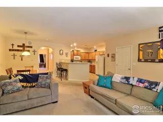 Photo #4: 923325 Listing