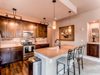 Photo #6: 923354 Listing