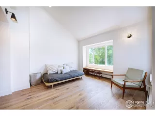 Photo #2: 923369 Listing 