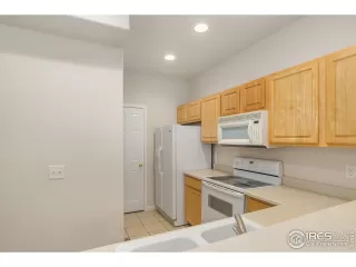 Photo #4: 923373 Listing