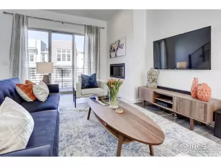 Photo #1: 923380 Listing