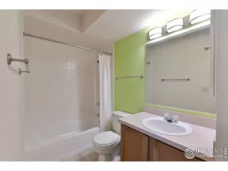 Photo #6: 923391 Listing