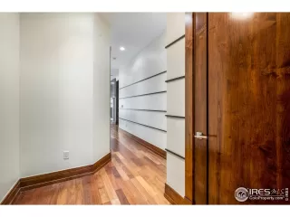 Photo #6: 923400 Listing 