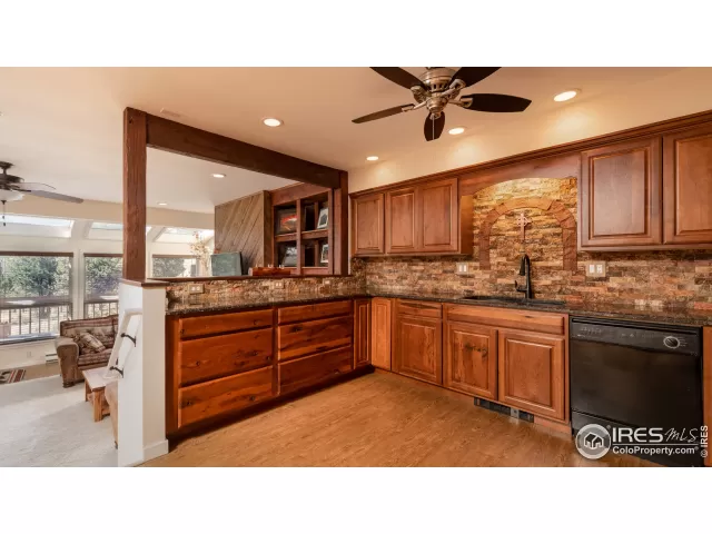 MLS: 923408 Condo For Sale