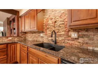 Photo #5: 923408 Listing 