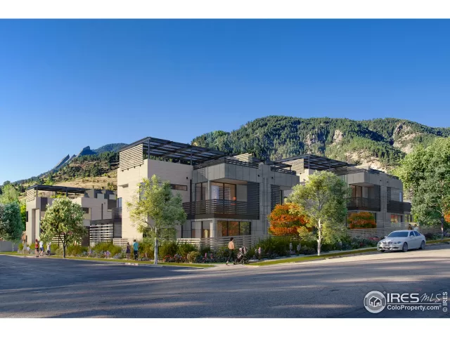 MLS: 923473 Condo For Sale