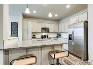 Photo #2: 923479 Listing