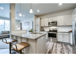 Photo #3: 923479 Listing