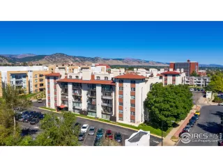 Photo #3: 923484 Listing