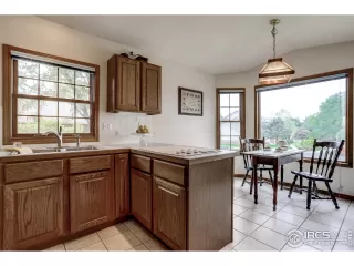 Photo #6: 923494 Listing