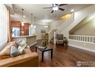 Photo #5: 923513 Listing