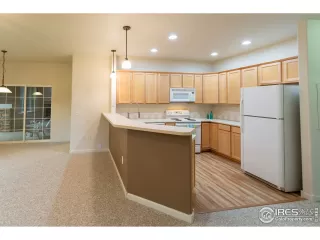 Photo #4: 923518 Listing