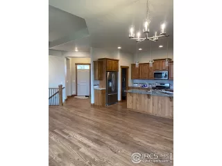 Photo #2: 923532 Listing