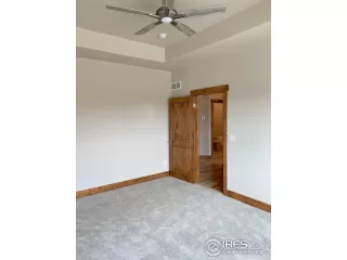 Photo #5: 923532 Listing