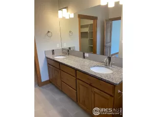 Photo #6: 923532 Listing