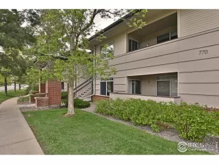 Photo #5: 923607 Listing