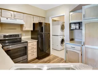 Photo #6: 923607 Listing