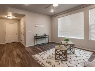 Photo #6: 923628 Listing