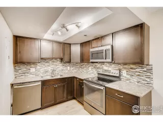 Photo #4: 923633 Listing