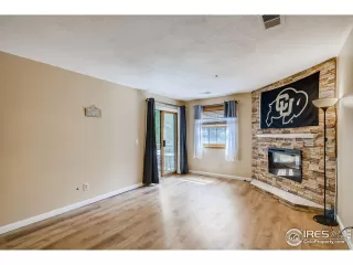 Photo #6: 923633 Listing