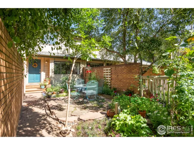 MLS: 923647 Condo For Sale