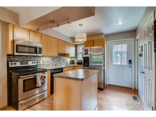 Photo #1: 923664 Listing